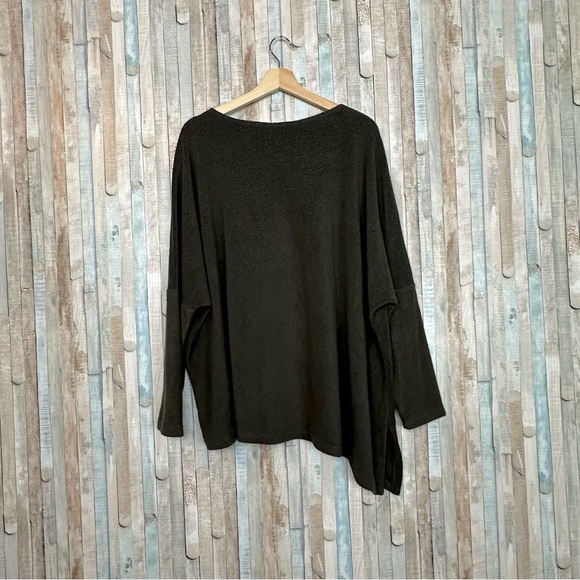 Soft Surroundings 2X Olive Green Brushed Fleece Knit Asymmetric Hem Top Shirt - Picture 5 of 7